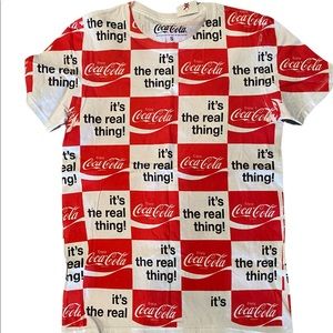 NWT All Over Print Coca-Cola Logo Design Red T-Shirt